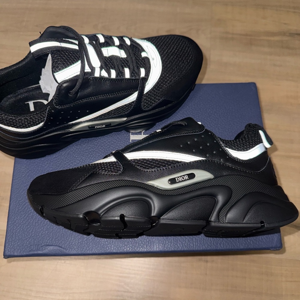 Dior b22 black size 42 size 9 men u.s